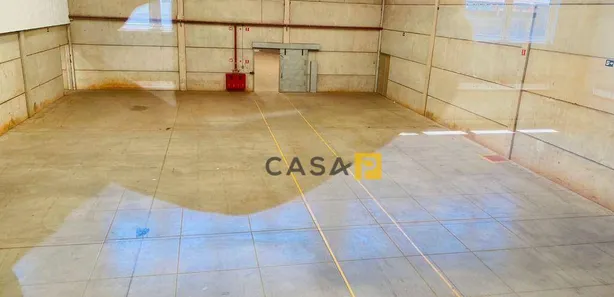 Galpão / Depósito / Armazém para alugar, 707m² no Jardim Thelja, Americana