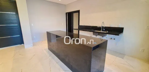 Sobrado com 4 Quartos à venda, 228m² no Jardins Capri, Senador Canedo