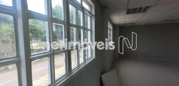 Galpão / Depósito / Armazém para venda ou aluguel, 450m² no Setor de Indústrias Bernardo Sayão, Brasília
