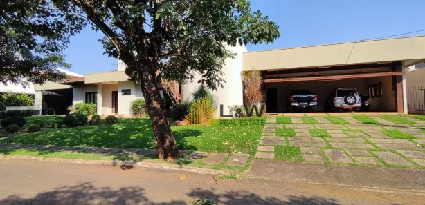 Casa de Condomínio com 2 Quartos para venda ou aluguel, 418m² no Bourbon, Foz do Iguaçu