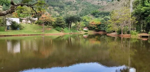 Fazenda / Sítio / Chácara com 4 Quartos à venda, 5000m² no Pedro do Rio, Petrópolis