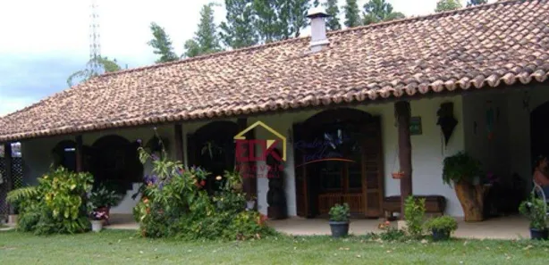 Fazenda / Sítio / Chácara com 3 Quartos à venda, 300m² no Chácara Marambaia, Caçapava
