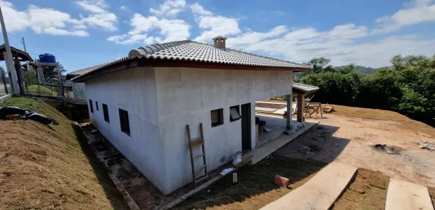 Fazenda / Sítio / Chácara com 3 Quartos à venda, 136m² no Mairinque, Mairinque