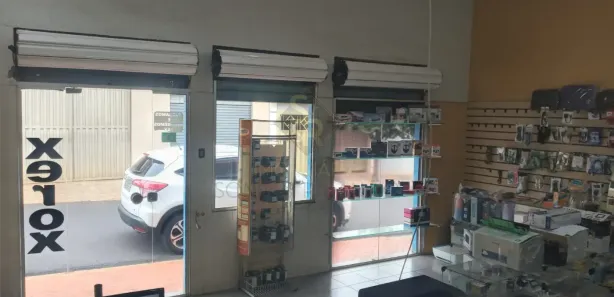 Loja / Salão / Ponto Comercial à venda, 250m² no , Serrana