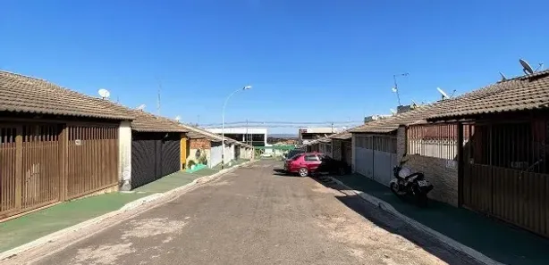Casa de Condomínio com 2 Quartos à venda, 57m² no Setor de Chácaras Anhangüera A, Valparaíso de Goiás