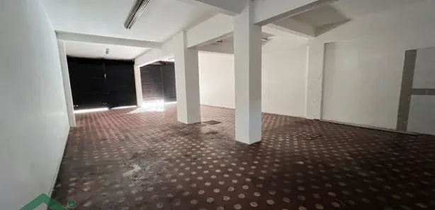 Loja / Salão / Ponto Comercial para alugar, 130m² no Centro, Nova Friburgo