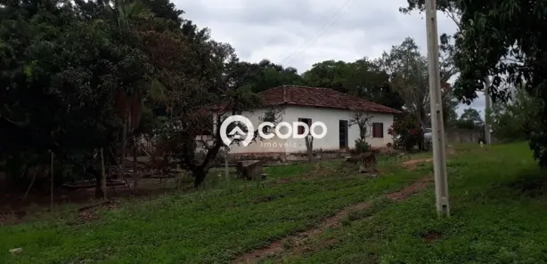Fazenda / Sítio / Chácara à venda, 200m² no Estância Lago Azul (Ártemis), Piracicaba