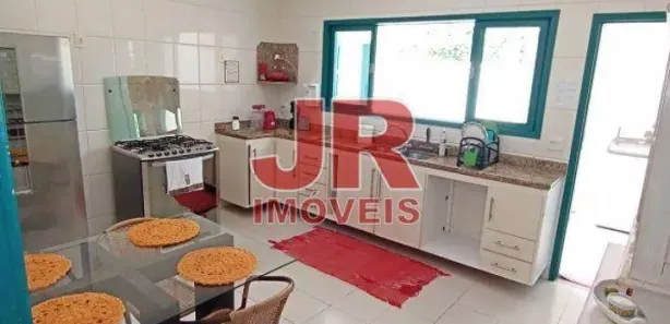 Casa de Condomínio com 3 Quartos à venda, 170m² no Centro, Arraial do Cabo