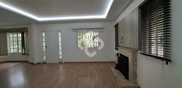Casa de Condomínio com 4 Quartos para alugar, 180m² no Posse, Teresópolis