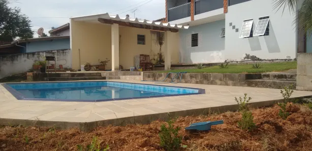 Sobrado com 3 Quartos à venda, 200m² no Parque Florianópolis, Jaguariúna