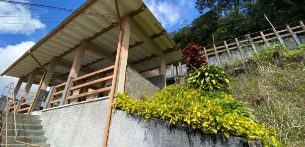 Casa com 2 Quartos à venda, 129m² no Castelanea, Petrópolis