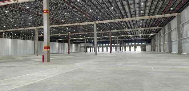 Galpão / Depósito / Armazém para alugar, 4300m² no Centro, Belford Roxo