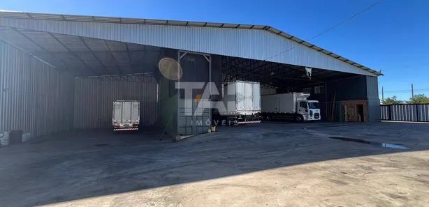 Loja / Salão / Ponto Comercial à venda, 600m² no Espinheiros, Itajaí