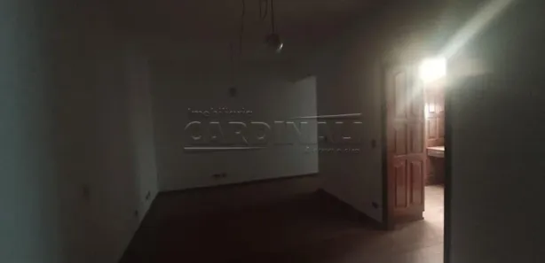 Conjunto Comercial / Sala com 5 Quartos para alugar, 374m² no Centro, São Carlos