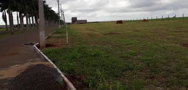 Terreno / Lote / Condomínio à venda, 500m² no Primeiro de Maio, Primeiro de Maio