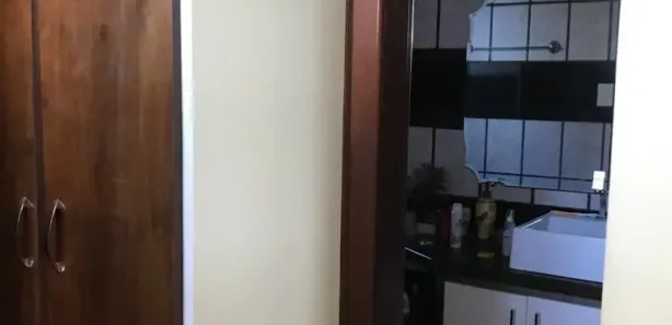 Sobrado com 5 Quartos à venda, 200m² no Centro, Feira de Santana