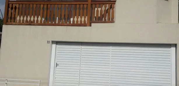 Casa de Condomínio com 3 Quartos para venda ou aluguel, 185m² no Vila Irene, São Roque