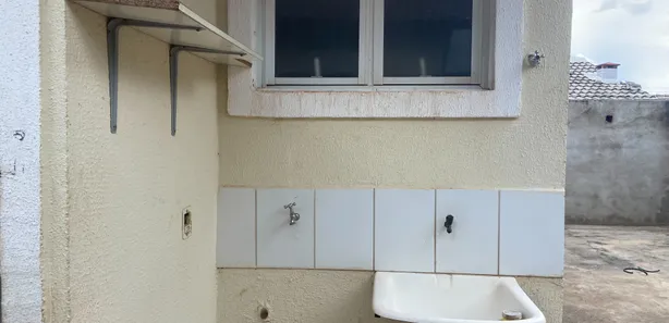 Casa de Condomínio com 3 Quartos para alugar, 69m² no Jardim Decolores, Trindade
