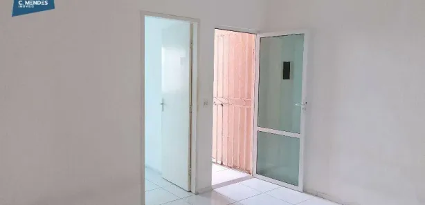 Casa com 2 Quartos para alugar, 46m² no Furna da Onça, Maracanaú