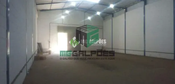 Galpão / Depósito / Armazém à venda, 360m² no Belo Vale, Santa Luzia