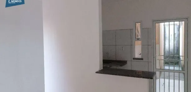 Casa com 2 Quartos para alugar, 46m² no Furna da Onça, Maracanaú