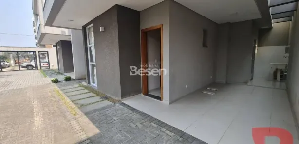 Sobrado com 3 Quartos à venda, 112m² no Rainha, Itapoá