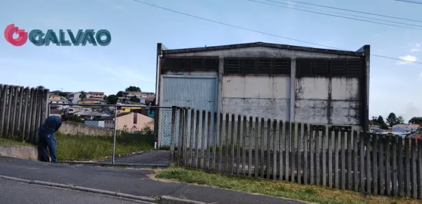 Galpão / Depósito / Armazém à venda, 382m² no Osasco, Colombo