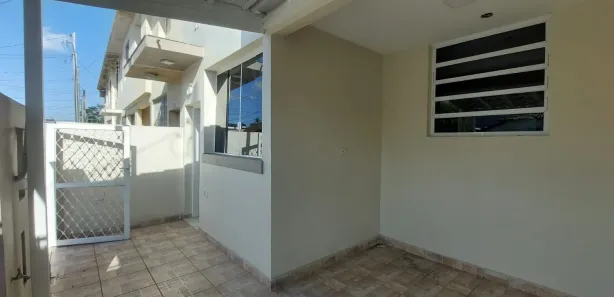 Sobrado com 2 Quartos para alugar, 120m² no Vila Alice (Vicente de Carvalho), Guarujá