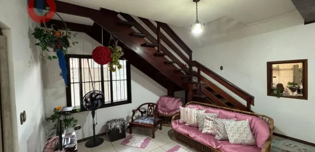 Sobrado com 5 Quartos para alugar, 340m² no Indaiá, Bertioga