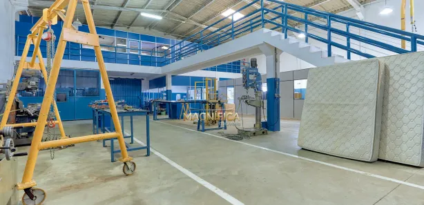 Galpão / Depósito / Armazém à venda, 725m² no Iná, São José dos Pinhais