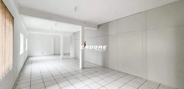 Conjunto Comercial / Sala para alugar, 150m² no Água Verde, Blumenau