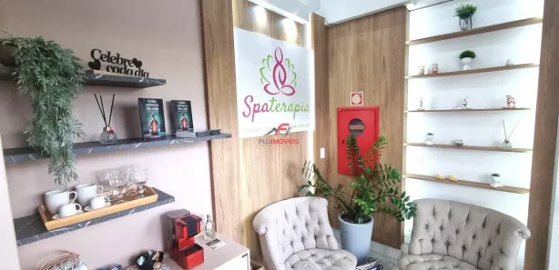 Loja / Salão / Ponto Comercial com 4 Quartos à venda, 60m² no Zona 01, Maringá