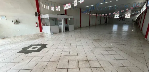 Loja / Salão / Ponto Comercial para alugar, 1071m² no Centro, Rio das Pedras