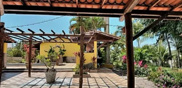 Fazenda / Sítio / Chácara com 3 Quartos à venda, 300m² no Barra do Jacuípe (Monte Gordo), Camaçari