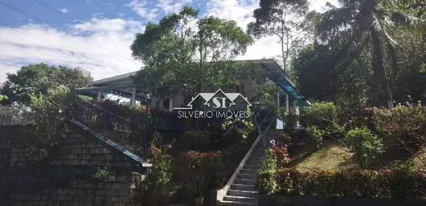 Fazenda / Sítio / Chácara com 7 Quartos à venda, 180m² no Parque Duque, Duque de Caxias
