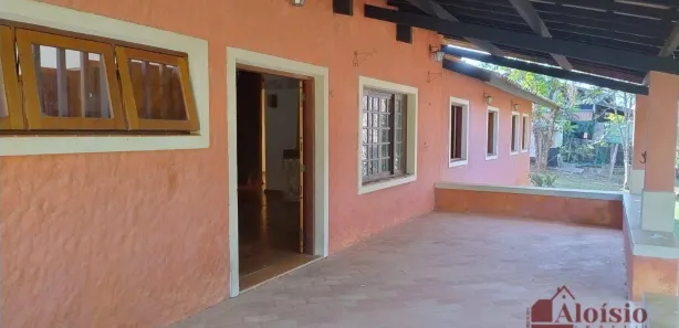 Fazenda / Sítio / Chácara com 3 Quartos à venda, 294m² no Chácaras Cataguá, Taubaté