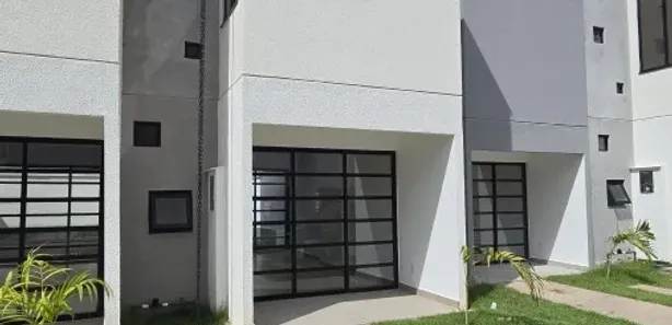 Casa com 2 Quartos para alugar, 60m² no Ponta Negra, Manaus