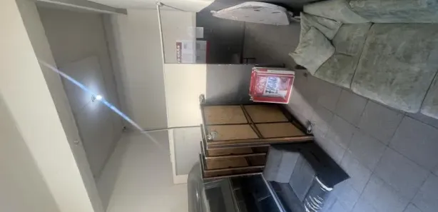 Loja / Salão / Ponto Comercial para alugar, 80m² no Castrioto, Petrópolis