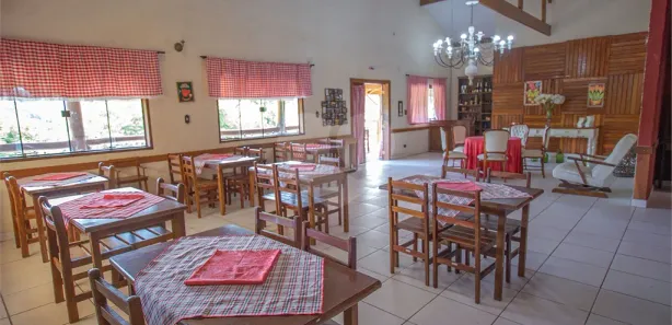 Loja / Salão / Ponto Comercial com 15 Quartos à venda, 600m² no Centro (Canguera), São Roque