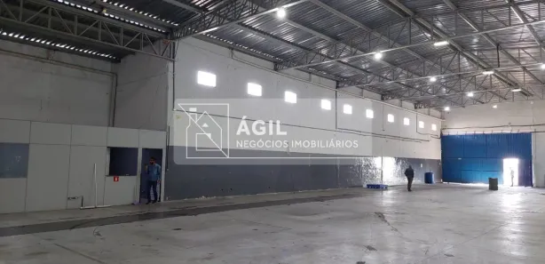 Galpão / Depósito / Armazém para alugar, 825m² no Loteamento Quinta das Frutas, Taubaté
