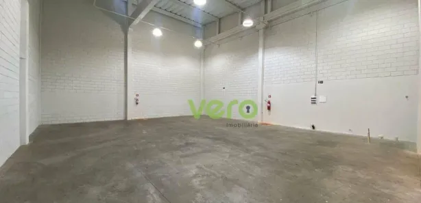Galpão / Depósito / Armazém para alugar, 274m² no Loteamento Industrial Machadinho, Americana