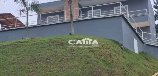 Fazenda / Sítio / Chácara com 3 Quartos à venda, 160m² no , Igaratá