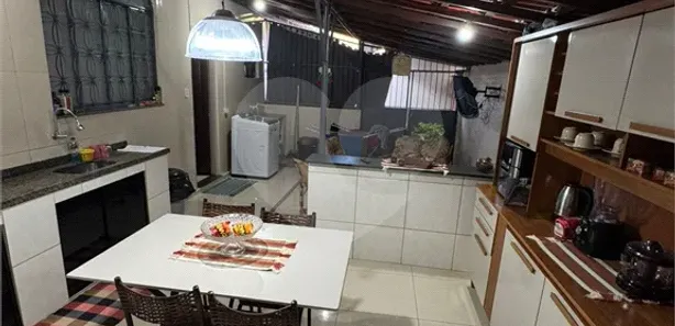 Casa com 3 Quartos à venda, 480m² no Vila Independência, Barra Mansa