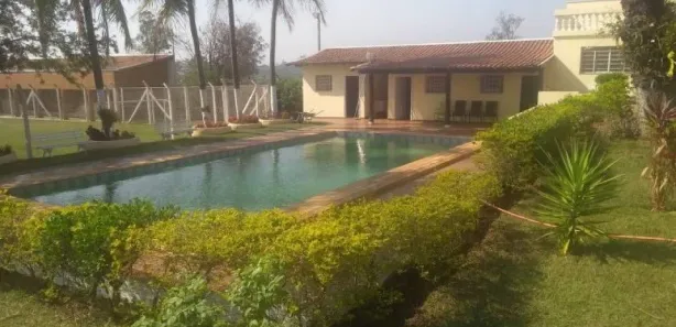 Fazenda / Sítio / Chácara com 2 Quartos à venda, 2600m² no Balneário Riviera, Americana