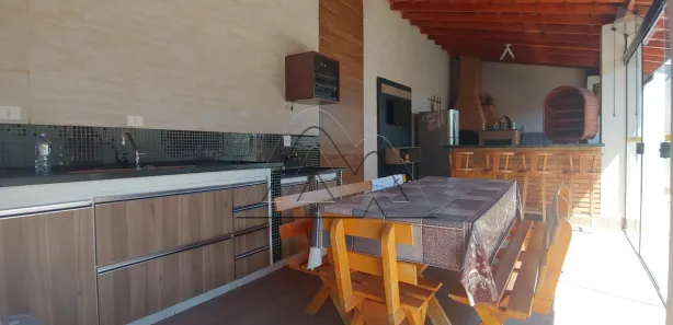 Sobrado com 2 Quartos à venda, 160m² no Residencial Morumbí, Poços de Caldas