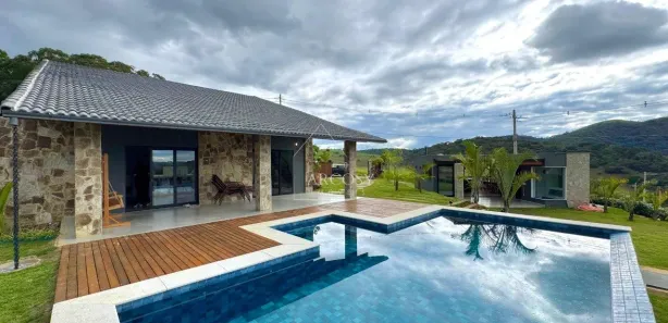Casa de Condomínio com 3 Quartos à venda, 350m² no Secretario, Paraíba do Sul