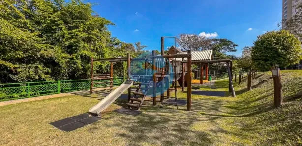 Sobrado com 4 Quartos para alugar, 328m² no Parque Campolim, Sorocaba