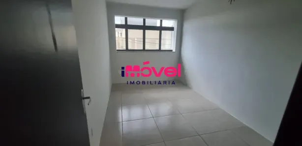 Conjunto Comercial / Sala para alugar, 58m² no Aterrado, Volta Redonda