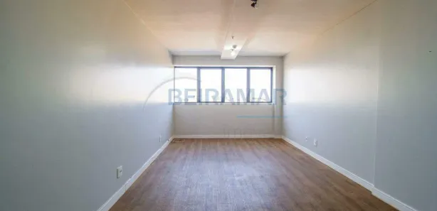 Conjunto Comercial / Sala com 2 Quartos à venda, 32m² no Samambaia Norte, Brasília