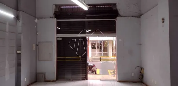 Loja / Salão / Ponto Comercial para alugar, 67m² no Centro, Araraquara